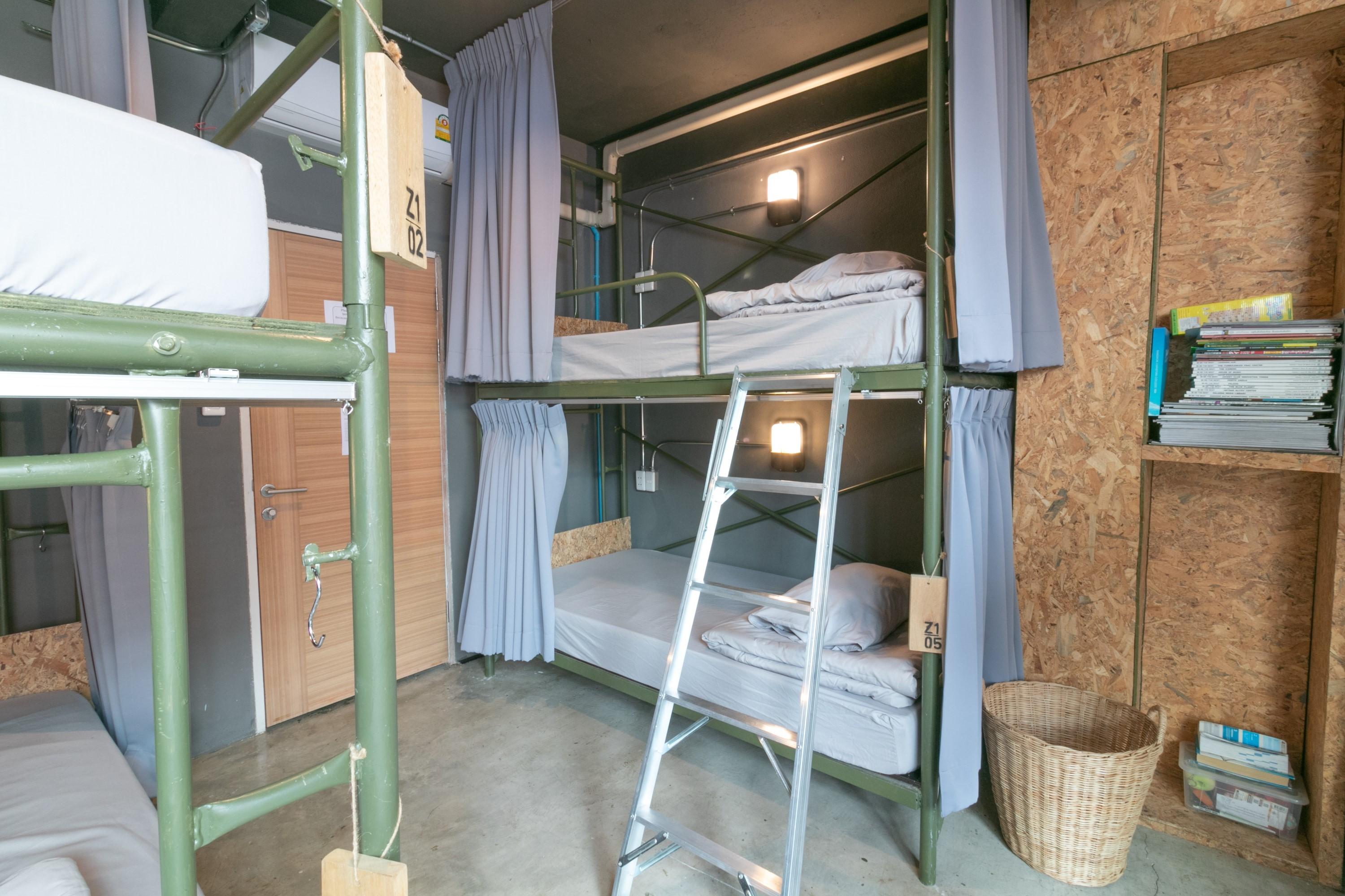 Auberge de jeunesse Zhelter'Bkk à Bangkok Extérieur photo