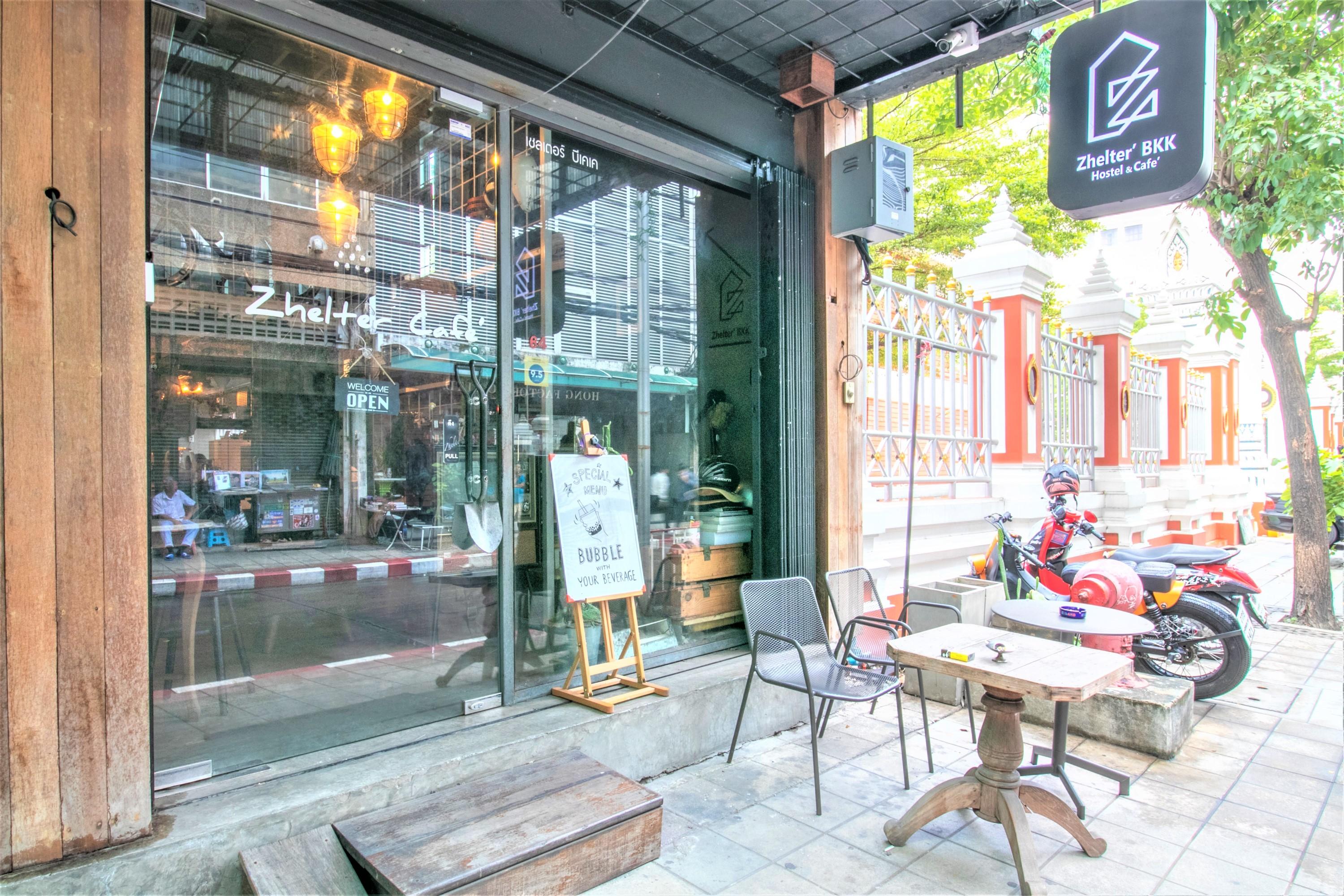 Auberge de jeunesse Zhelter'Bkk à Bangkok Extérieur photo