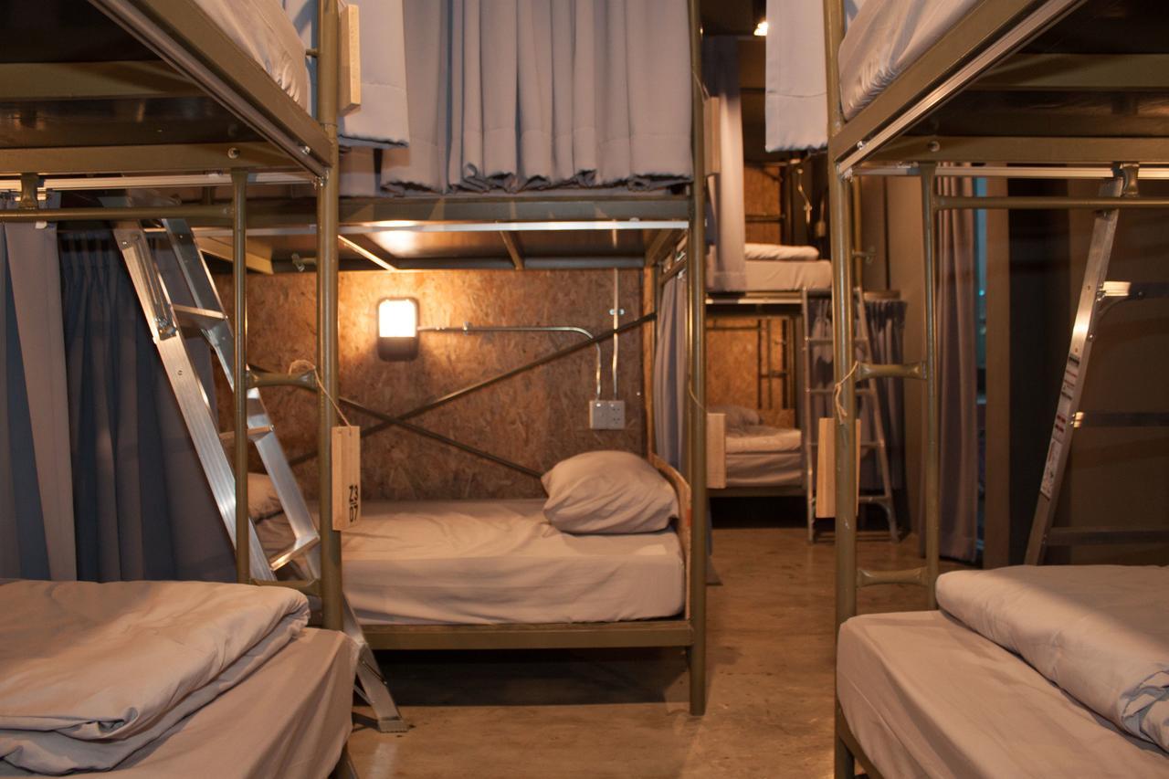 Auberge de jeunesse Zhelter'Bkk à Bangkok Extérieur photo