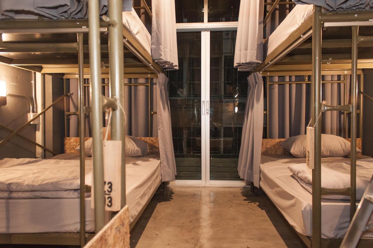 Auberge de jeunesse Zhelter'Bkk à Bangkok Extérieur photo