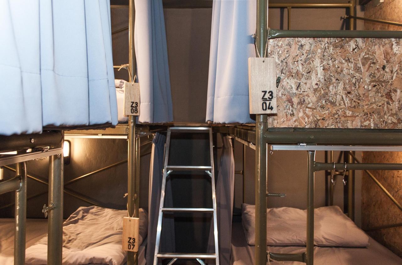 Auberge de jeunesse Zhelter'Bkk à Bangkok Extérieur photo