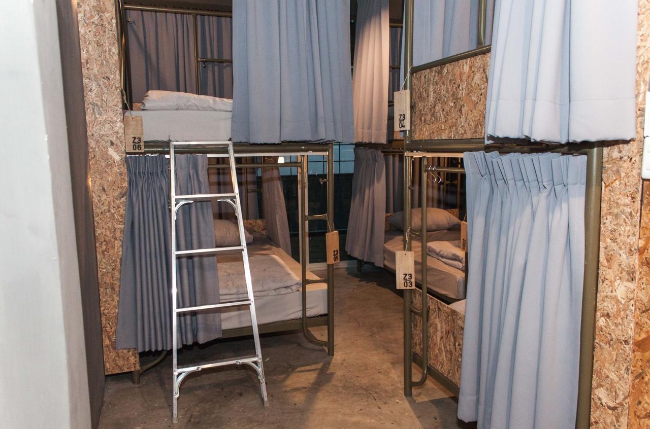 Auberge de jeunesse Zhelter'Bkk à Bangkok Extérieur photo