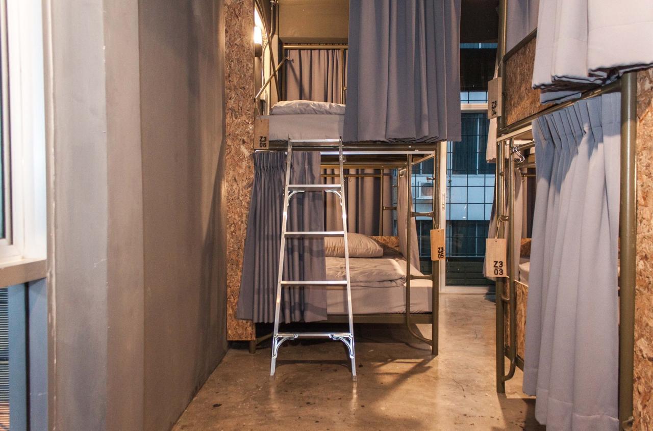 Auberge de jeunesse Zhelter'Bkk à Bangkok Extérieur photo
