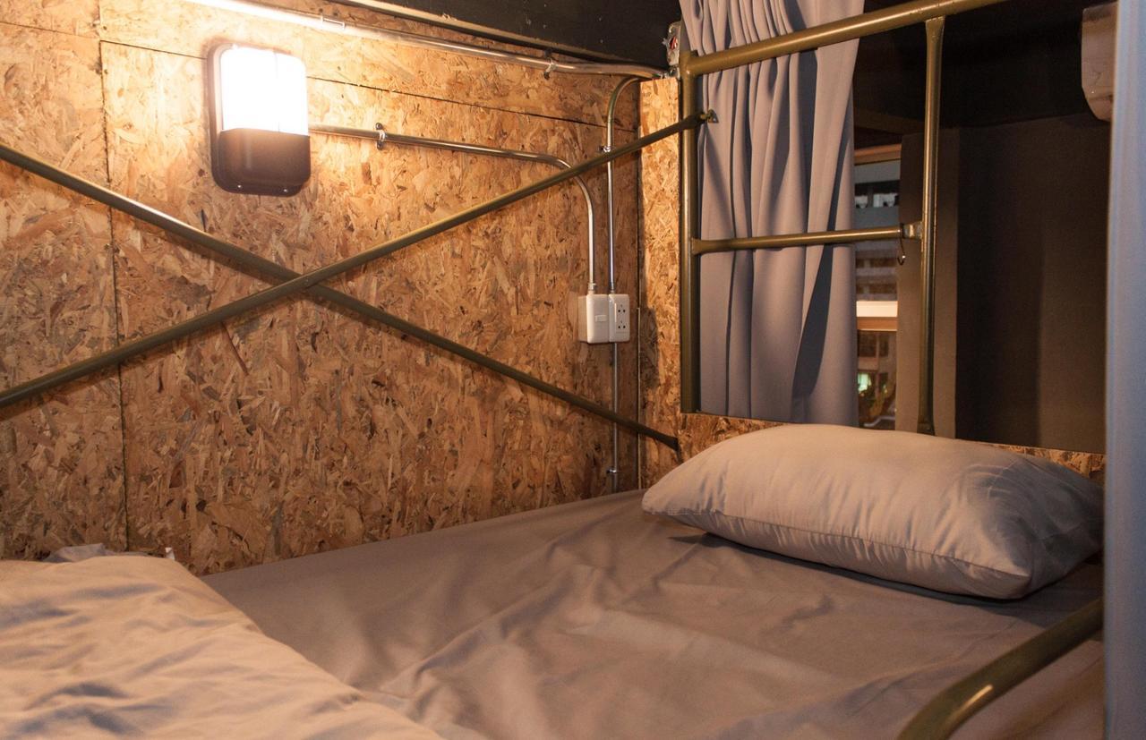 Auberge de jeunesse Zhelter'Bkk à Bangkok Extérieur photo